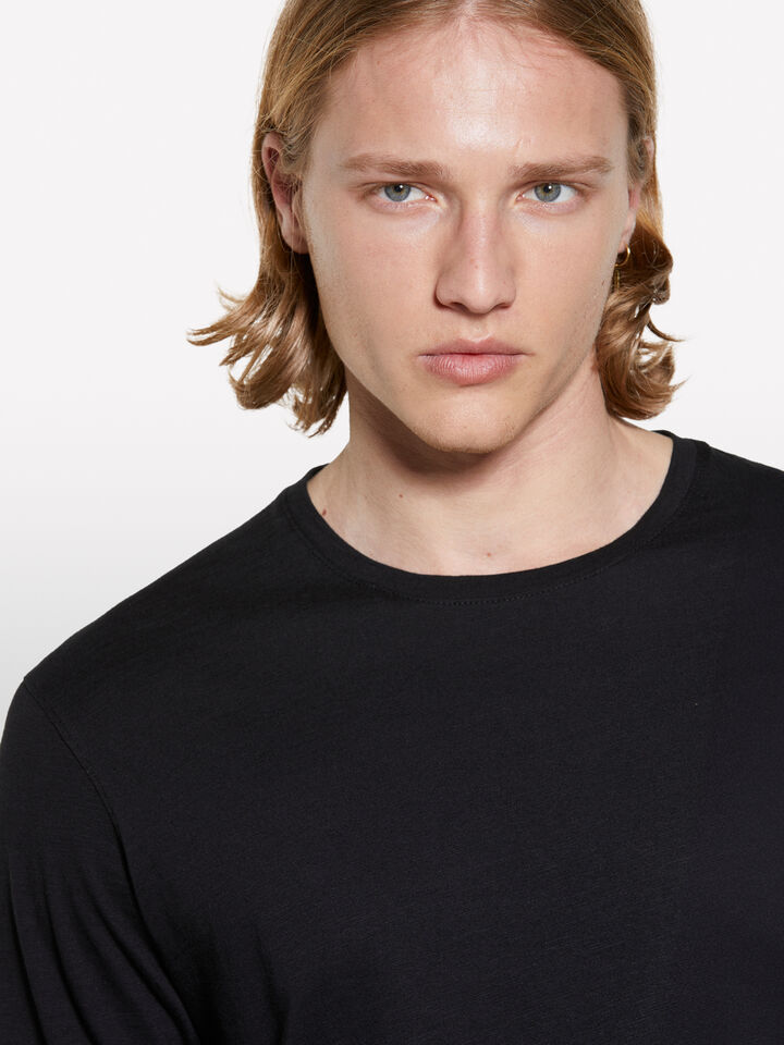 Langärmeliges T-Shirt slim fit in Schwarz - langärmeliges t-shirt für herren - Schwarz | Sisley image number 5